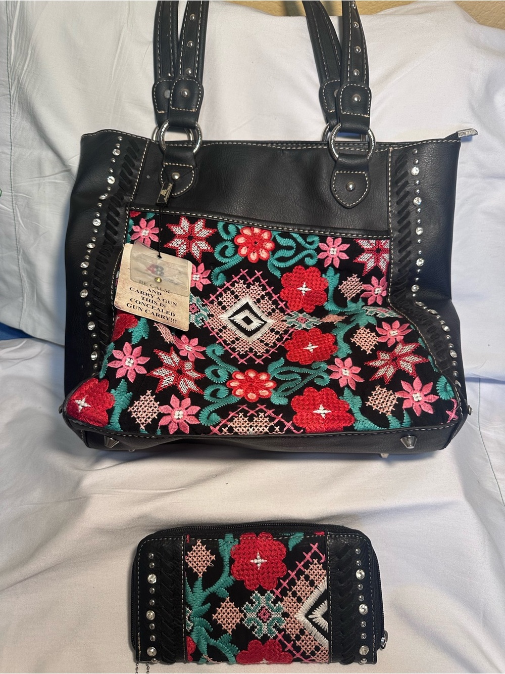 NWT American Bling Floral Embroidered CCW Tote & Wallet Set